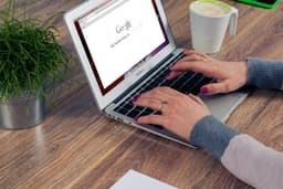 AI Overviews цитира сайтове извън топ 10 | Antonio Planintsov